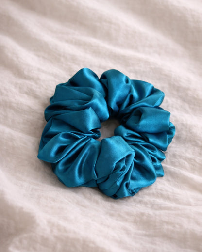 Sapphire Mulberry Silk Gift Box