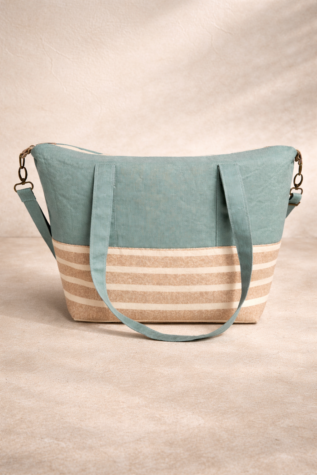 Coastal Horizon Carry Bag - Limited Release